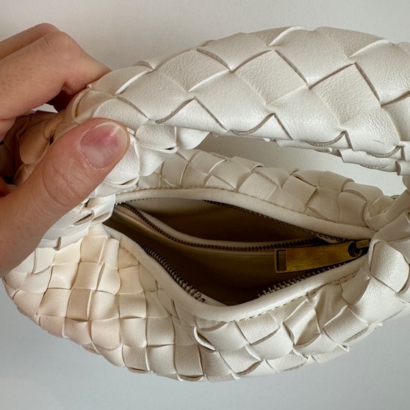 Cream Woven Bag - Picture 4 of 4